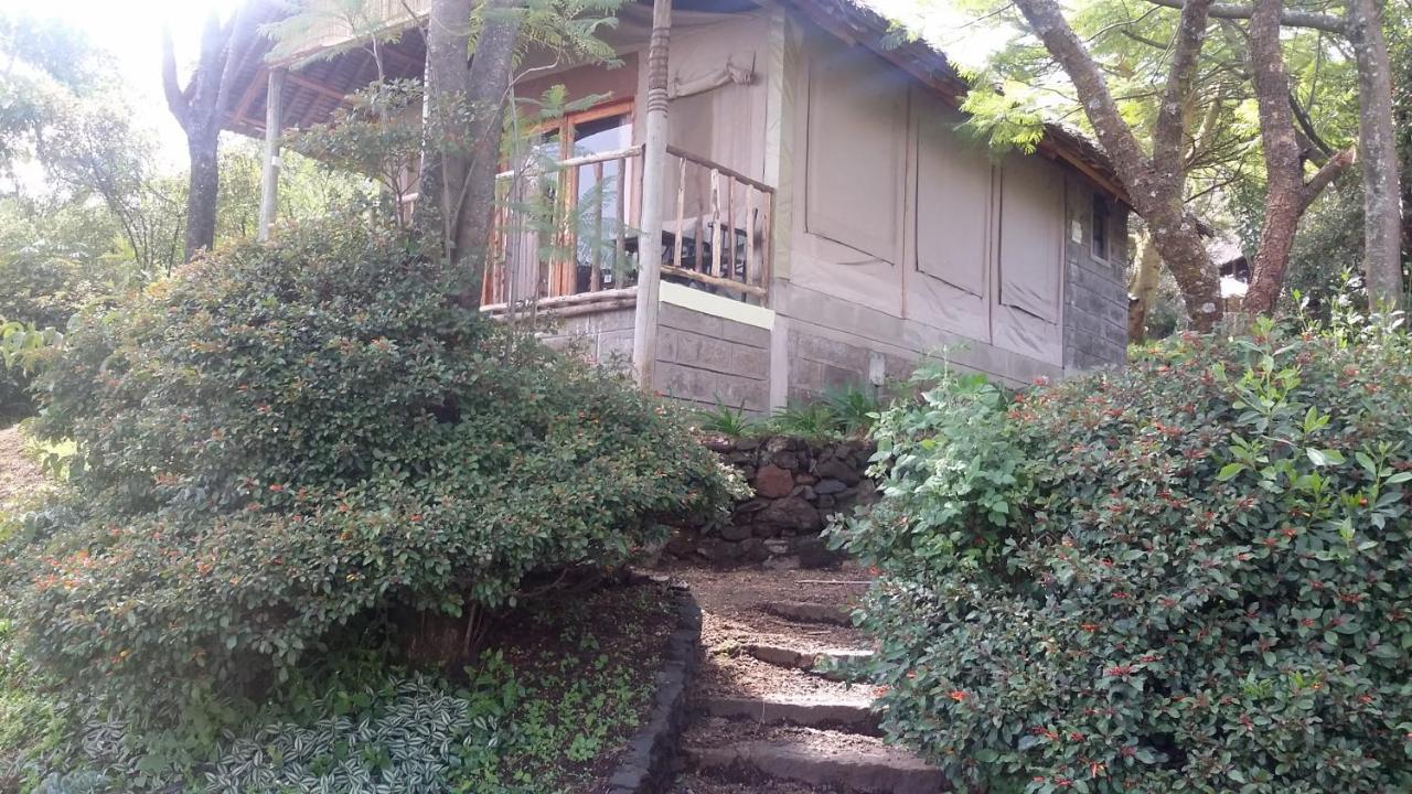 Maili Saba Camp Villa Nakuru Ngoại thất bức ảnh