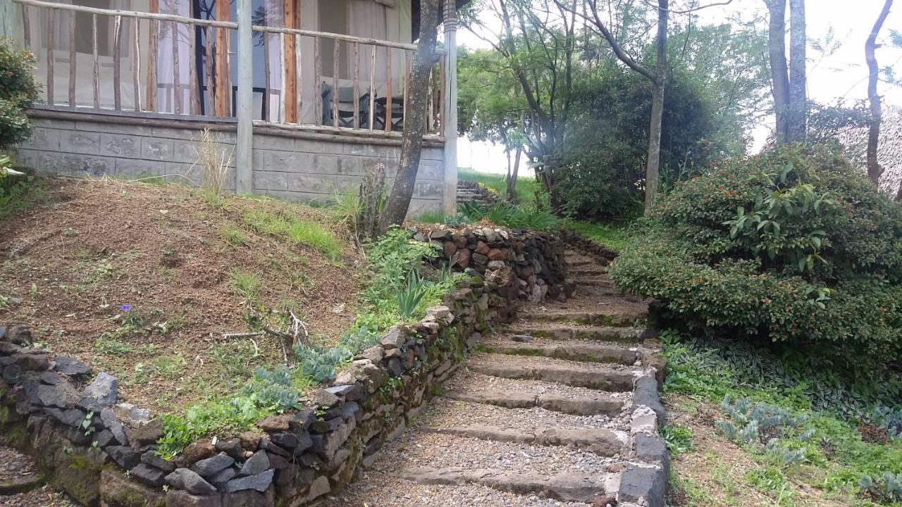 Maili Saba Camp Villa Nakuru Ngoại thất bức ảnh