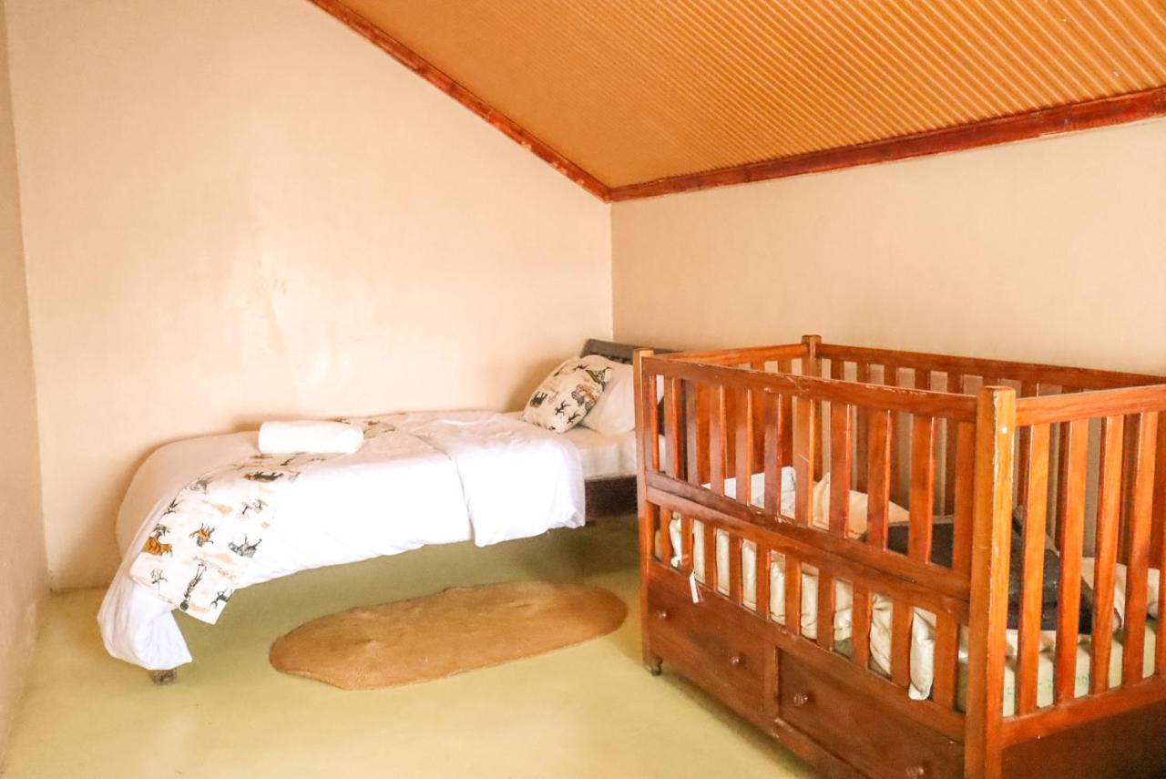 Maili Saba Camp Villa Nakuru Ngoại thất bức ảnh