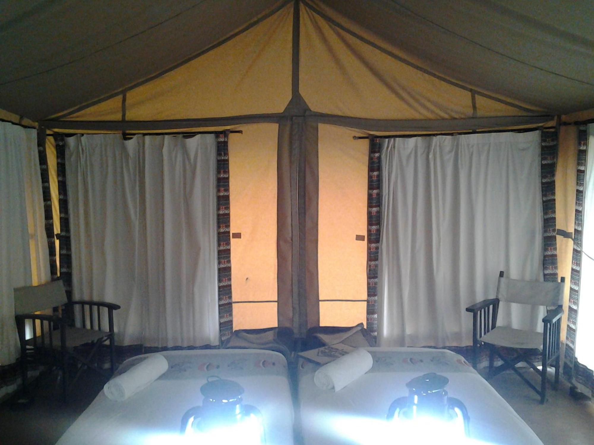 Maili Saba Camp Villa Nakuru Phòng bức ảnh